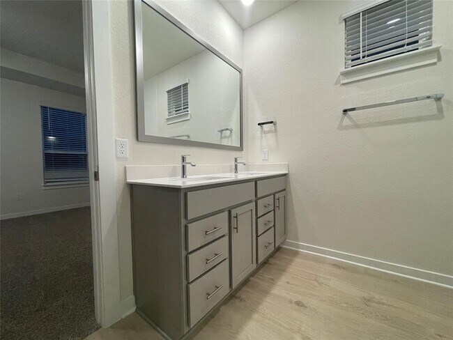 Building Photo - 1905 Armitas Ter