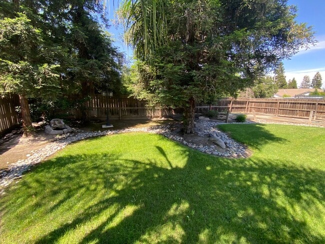 Building Photo - Lovely 2 bedroom, 2 bath home on Dolcetto Court coming soon!