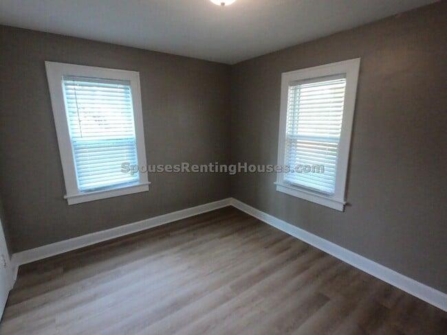 Building Photo - 2020 Brookside Pkwy N Dr