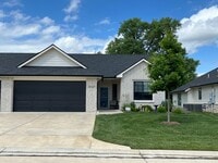 Building Photo - Beautiful Villa in Independent Senior Livi...