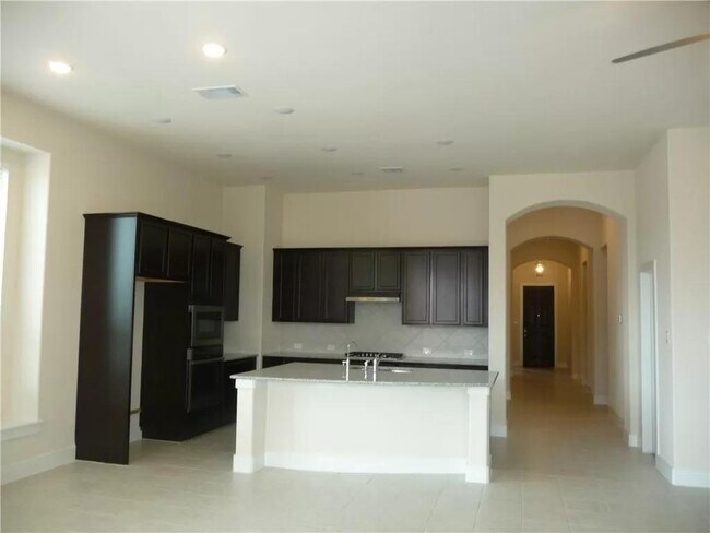 Building Photo - 6145 Teodoro Bend