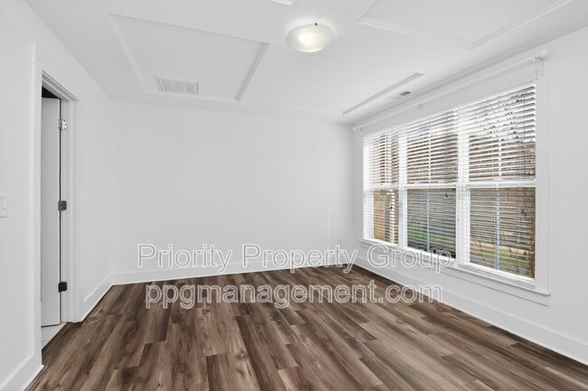 Building Photo - 1614 Pat Garrett St