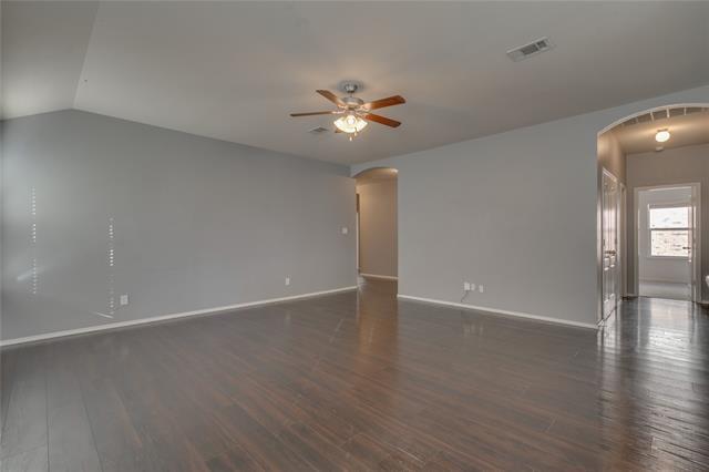 Building Photo - 629 Sparrow Dr