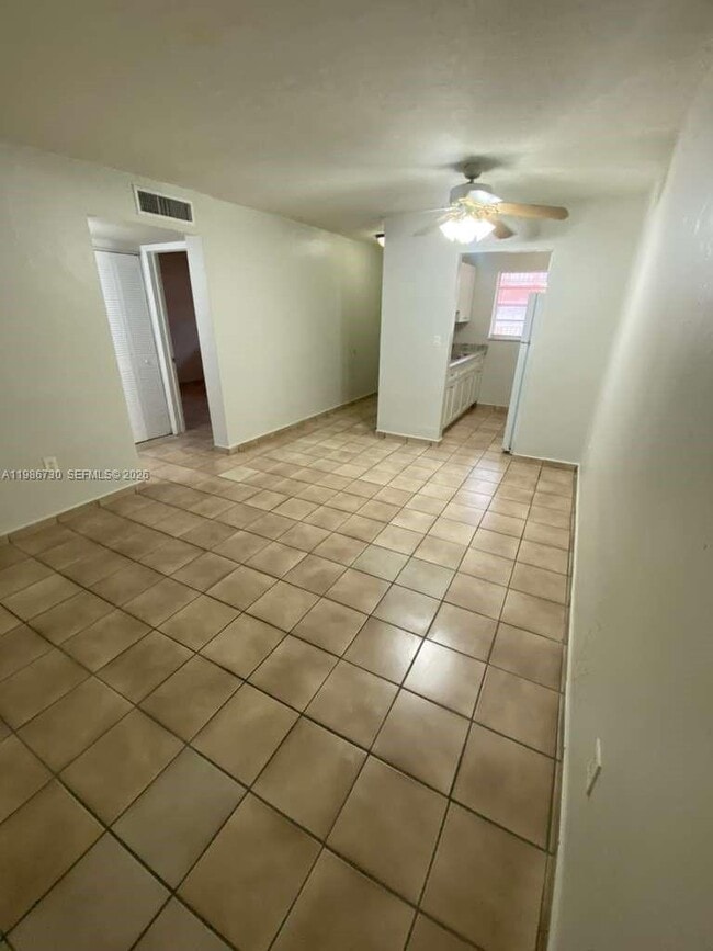 Building Photo - 4655 Palm Ave