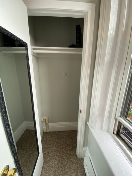 Building Photo - 507 Beacon St