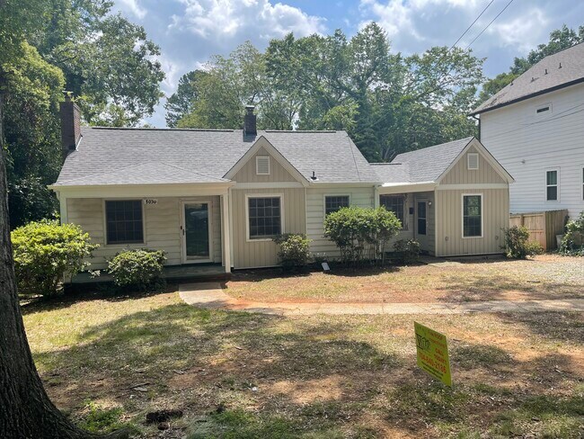 Building Photo - 3030 Carol Ave