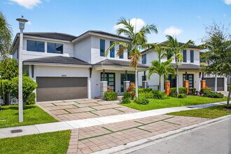 Building Photo - Northwest 88th Avenue, Miami Lakes, FL 33018 - 4 BR 3.5 BA single-family home