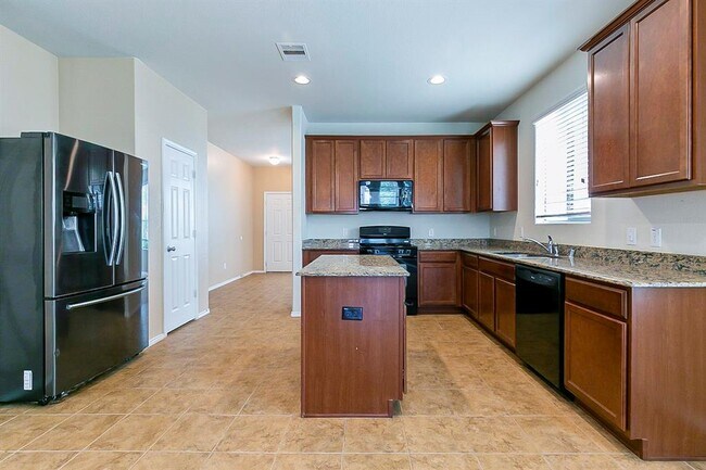 Building Photo - 20114 Brookwood Holw