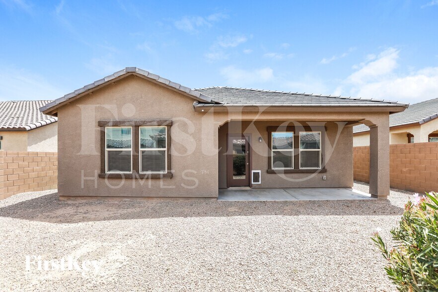 Building Photo - 310 W Powell Dr