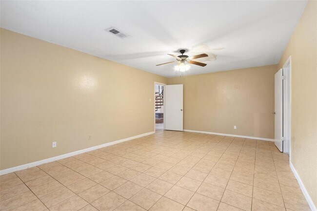 Building Photo - 25710 Pepper Ridge Ln