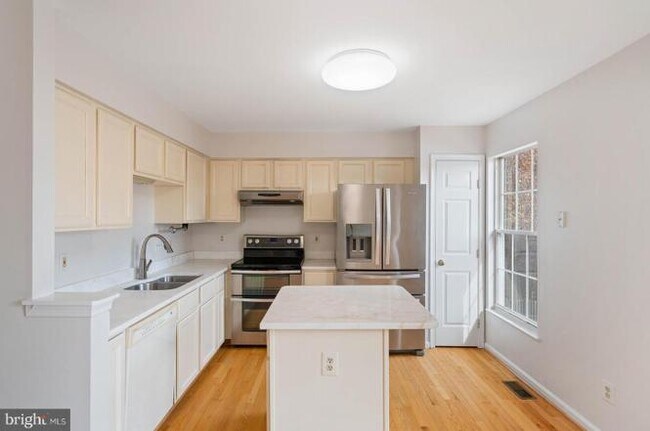 Building Photo - 12679 Perchance Terrace