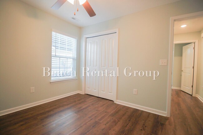 Building Photo - 35 Palmetto Green Dr