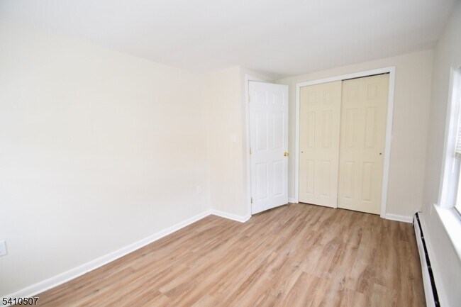 Building Photo - 69 NJ-23