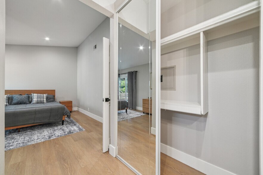 Building Photo - 835 Amigos Way