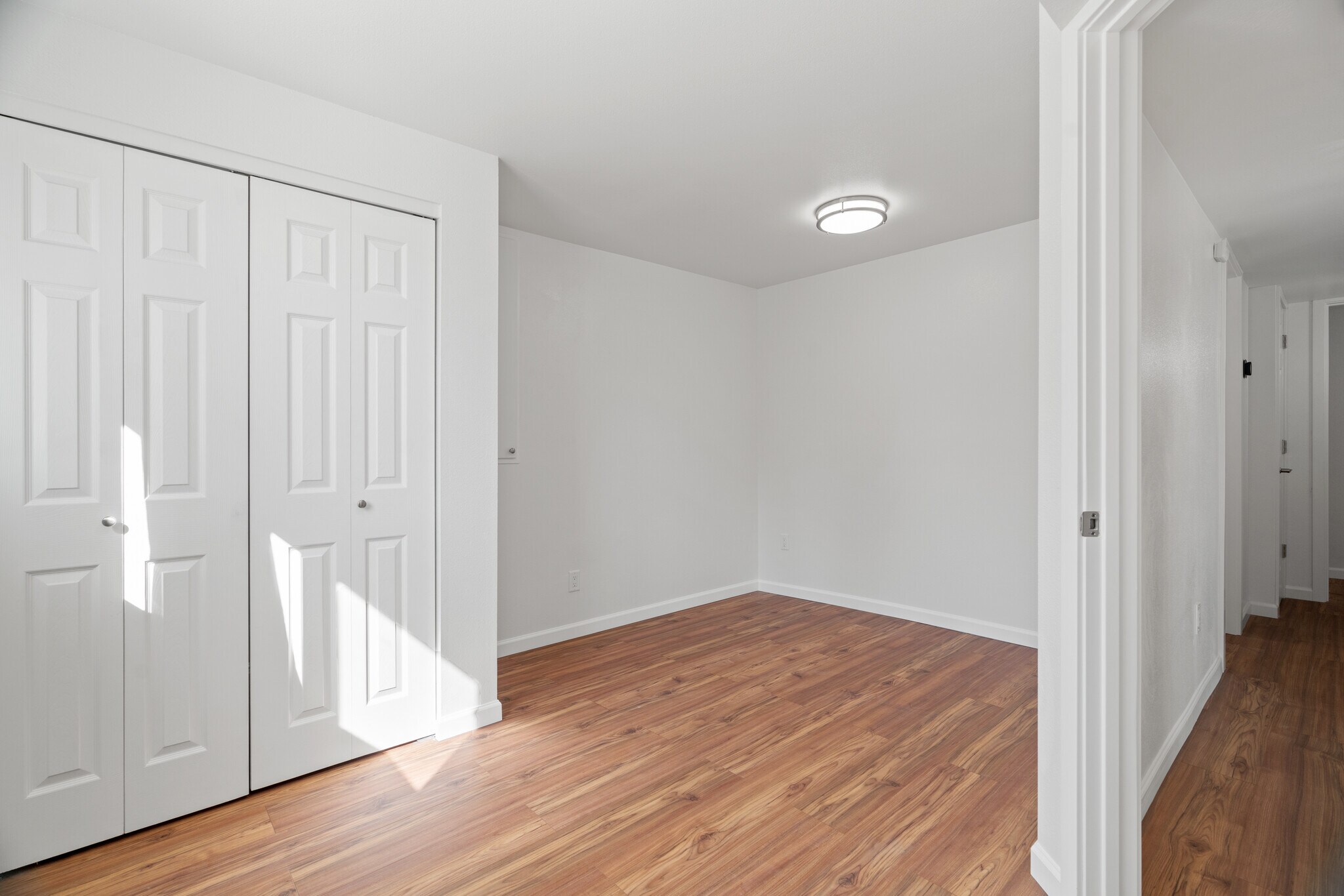 Building Photo - 411 124th St S