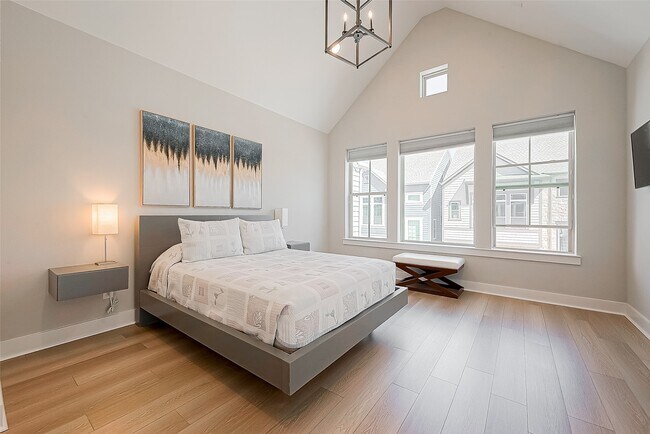 Building Photo - 10915 Brambling Wood Dr