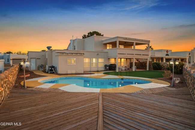 Building Photo - 6205 La Posta Dr