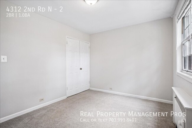 Building Photo - 4312 2nd Rd N
