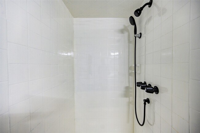 Building Photo - 12127 Palmton St