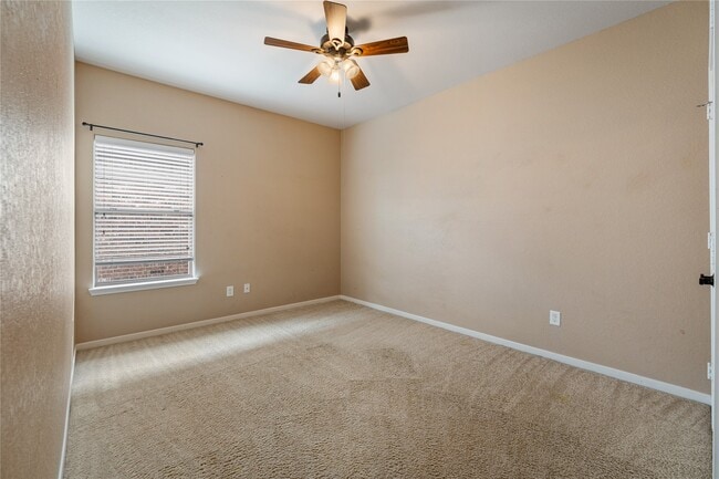 Building Photo - 19735 Dayton Springs Dr