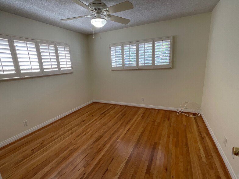 Master Bedroom - 11237 Garfield Ave
