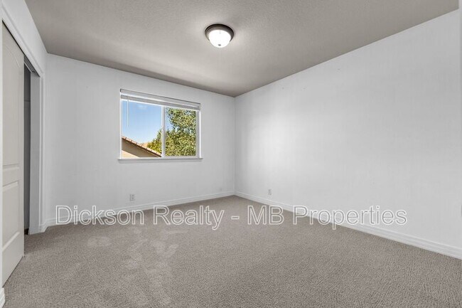 Building Photo - 7117 Heatherwood Dr