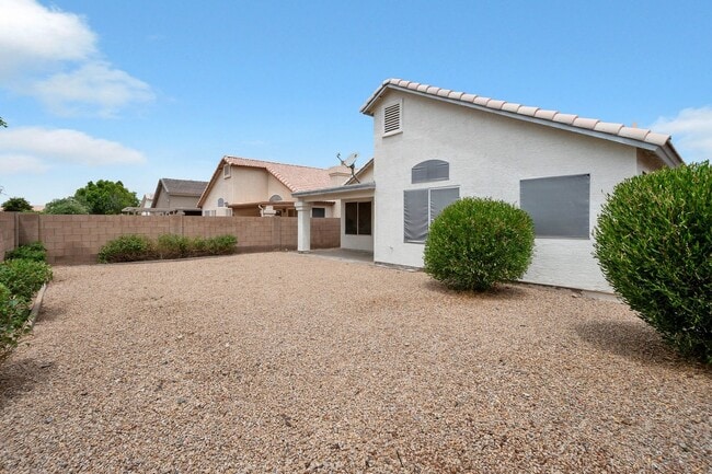 Building Photo - Immaculate 3 bedrooms, 2 bath in Scottsdale
