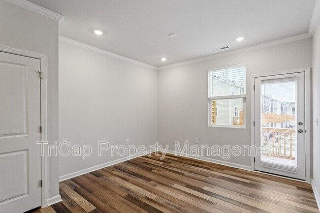 Building Photo - 1707 Chirping Trl