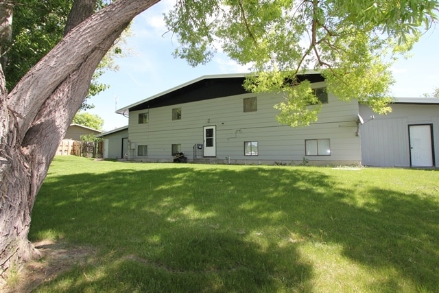 Shared Backyard - 1644 Kelby Dr
