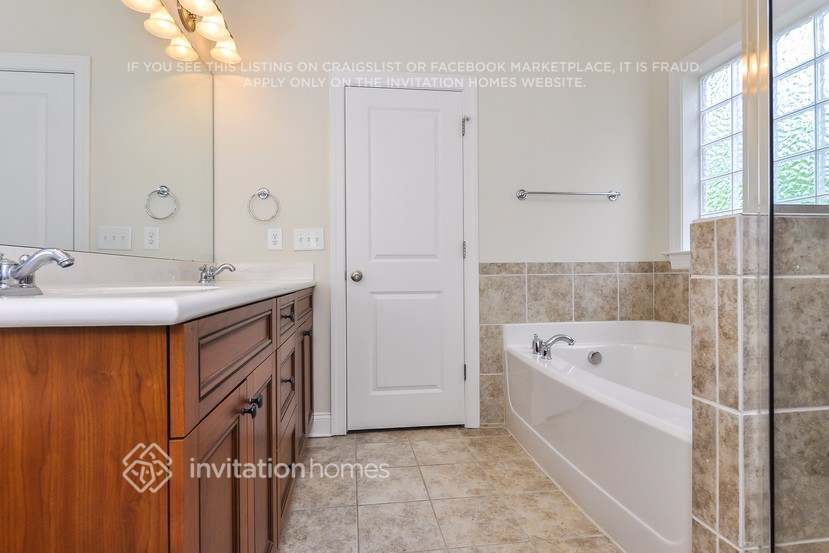 Building Photo - 359 Hocutt Farm Dr