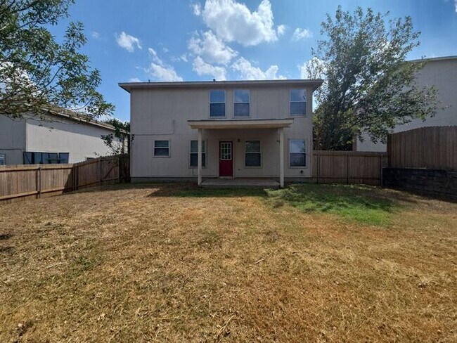 Building Photo - Cozy 3BR Home with Attached 2-Car Garage!!