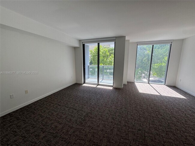 Building Photo - 31 SE 6th St