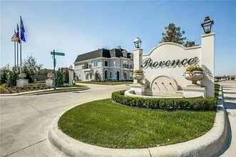 Building Photo - 7513 Renaissance Blvd