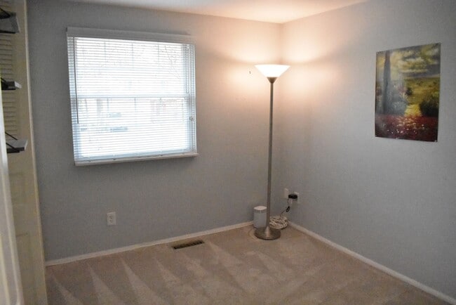 Building Photo - Fantastic Fredericksburg Home In Devonne Woods!