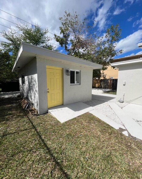 Primary Photo - 741 NW 3rd Ave
