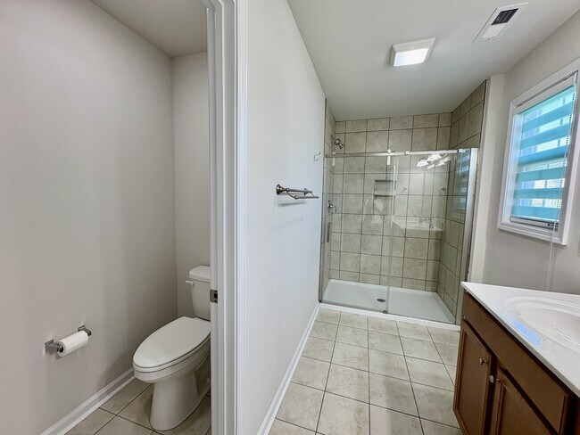 Building Photo - 189 Traverse Dr