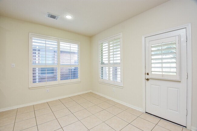 Building Photo - 15119 Newfield Bridge Ln