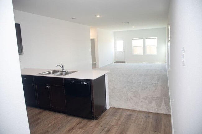 Building Photo - 1127 Catfish Ln