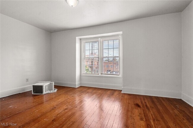 Building Photo - 15416 Waterloo Rd