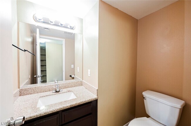 Building Photo - 109 Elegante Way