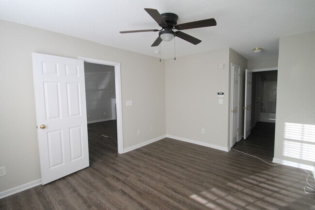Building Photo - 8065 Kennet Ln