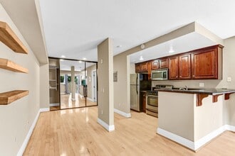Building Photo - $500 Move In Special - Studio in the Venetian Community in UTC w/ Parking Included!