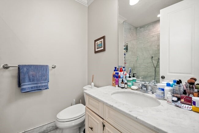 Building Photo - 3 M St