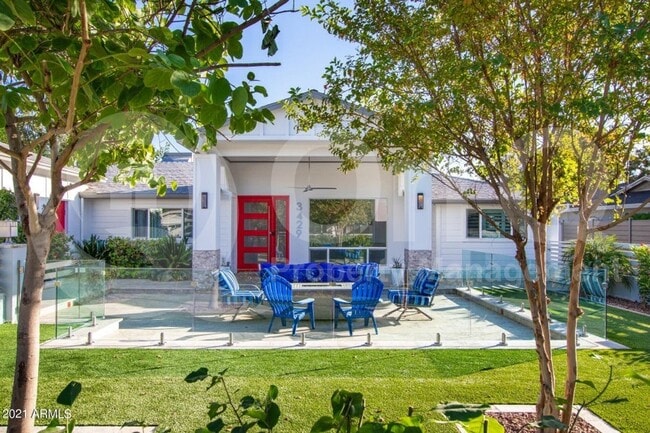 Building Photo - 3429 E Coolidge St