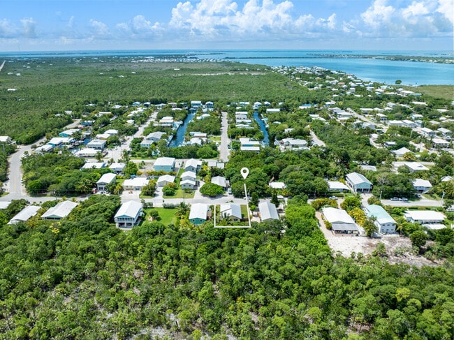 Building Photo - 29283 Coconut Palm Dr