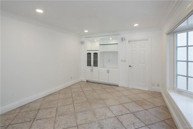 Building Photo - 21753 Tahoe Ln