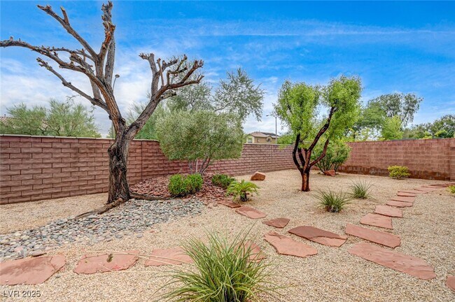 Building Photo - 8031 Pavarotti Ave