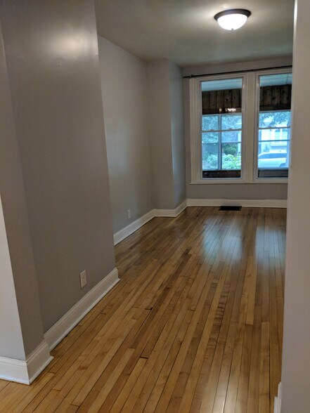 Building Photo - 3244 Humboldt Avenue South