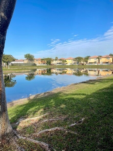 Building Photo - 8666 NW 109th Ct