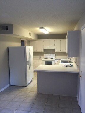 Building Photo - Hathorn